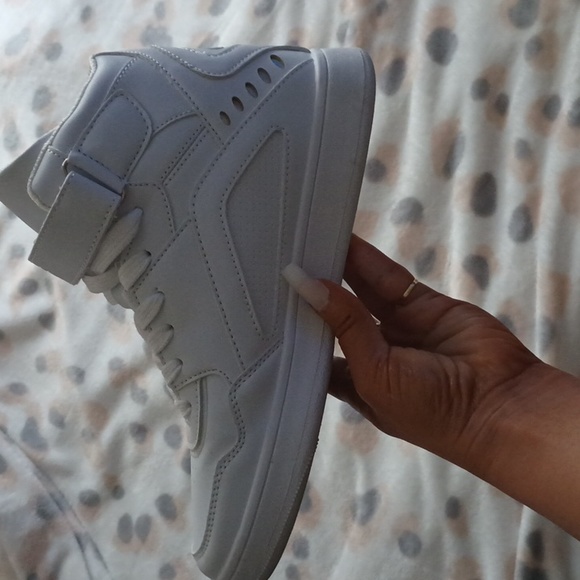 PLT Tennis Shoes Sneakers - Picture 6 of 11